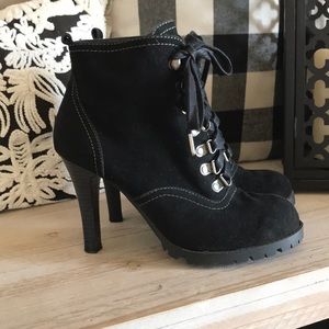 Mossimo Heeled Booties, Size 8, Black